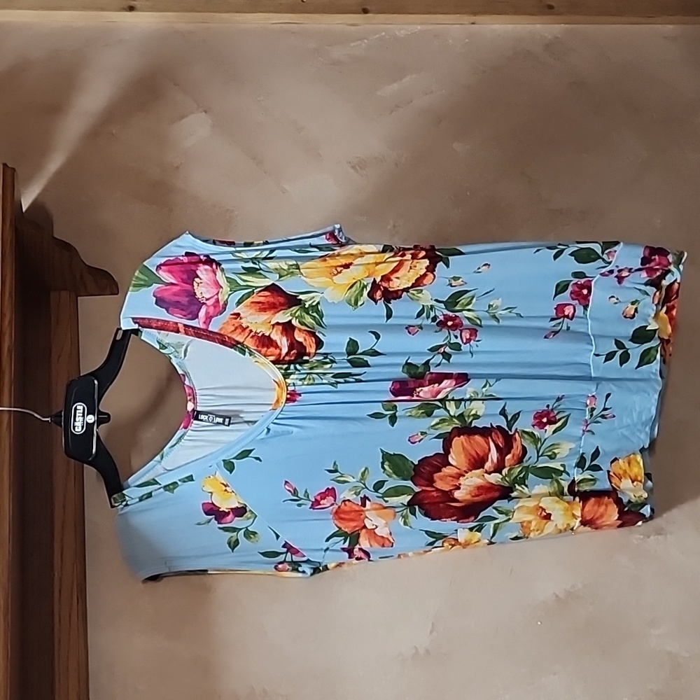 Lock & Love Top